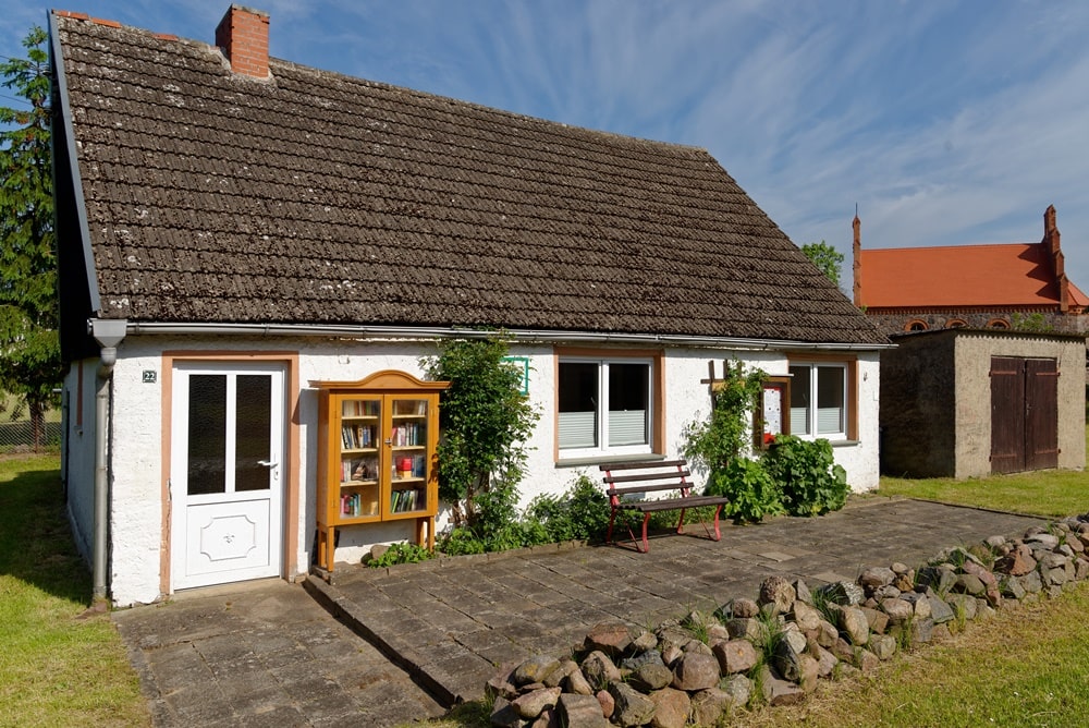 Bücherkiste am Dörphus in Wegezin